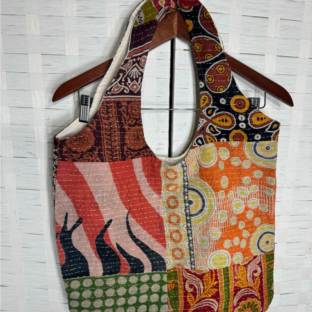 Kantha Shoulder Bag Lightweight Snap Closure